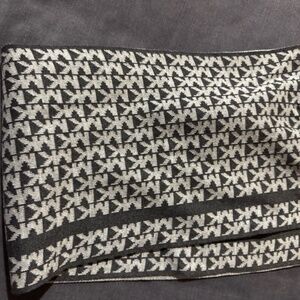 Michael Kors scarf